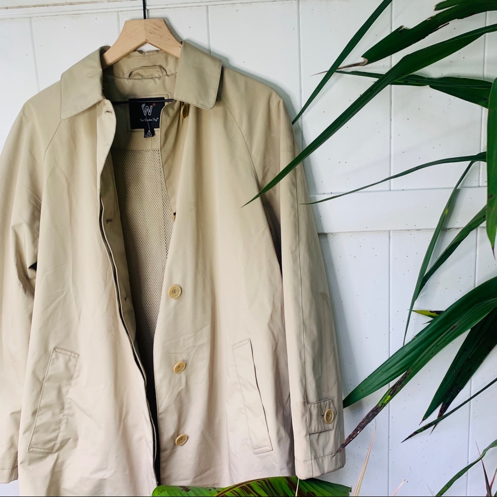 vtg retro London beige tan water proof trench coat - Picture 3 of 7